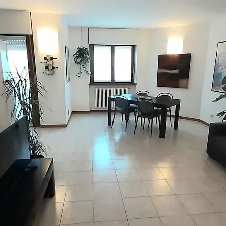 Casa Olimpia 52 Apartment Verona Exterior photo